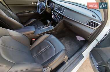 Седан Kia K5 2017 в 
