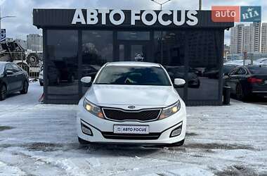 Седан Kia K5 2015 в Киеве