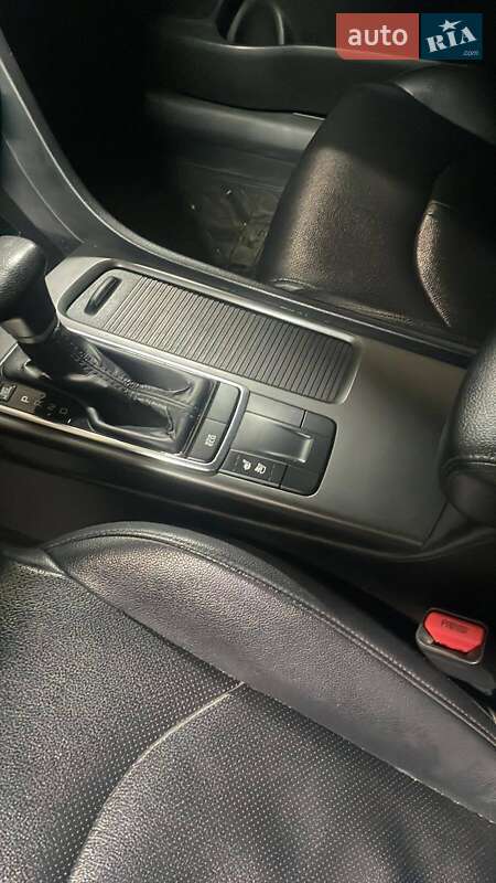 Седан Kia K5 2017 в Киеве фото 4 Седан Kia K5 2017 в Киеве