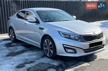 Седан Kia K5 2014 в Киеве