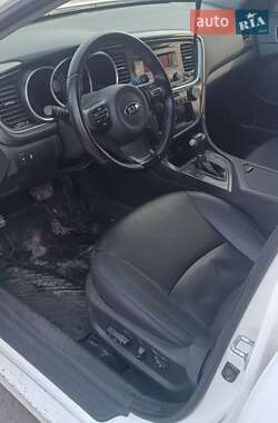 Седан Kia K5 2015 в 