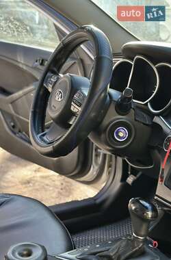 Седан Kia K5 2014 в 