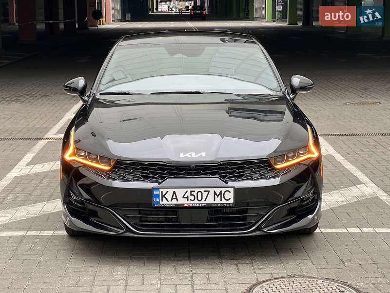 Седан Kia K5 2023 в Киеве