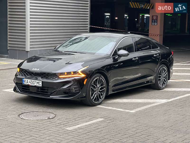 Седан Kia K5 2023 в Киеве