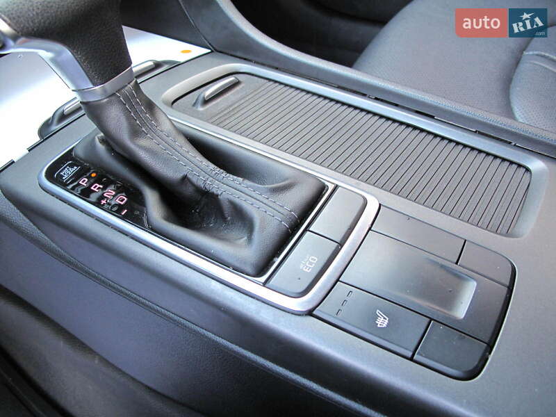 Седан Kia K5 2017 в Киеве