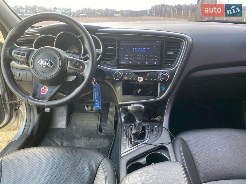 Седан Kia K5 2014 в Києві