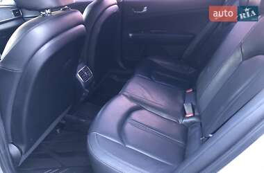 Седан Kia K5 2017 в 