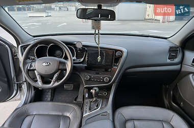Седан Kia K5 2013 в 