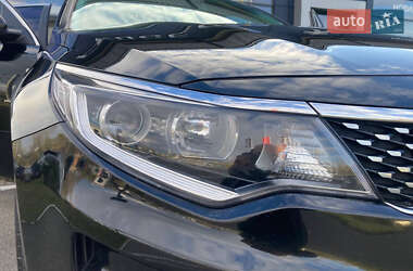Седан Kia K5 2015 в 