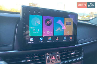 Седан Kia K5 2015 в 