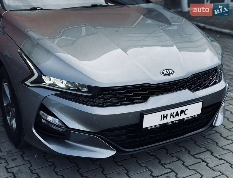 Седан Kia K5 2020 в Одессе