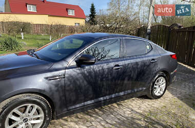 Седан Kia K5 2014 в 