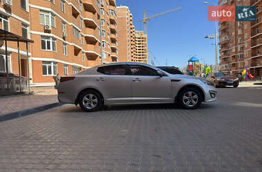 Седан Kia K5 2013 в 