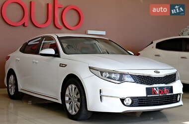 Седан Kia K5 2017 в 