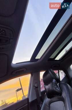Седан Kia K5 2011 в 
