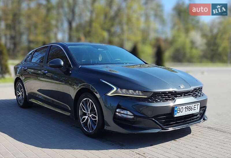 Седан Kia K5 2020 в 