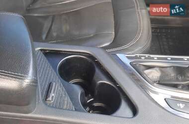 Седан Kia K5 2011 в 