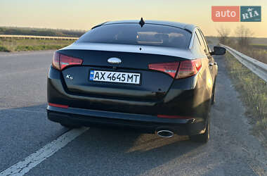 Седан Kia K5 2012 в 
