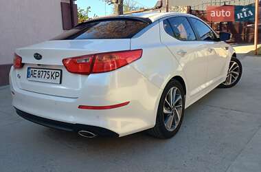 Седан Kia K5 2014 в 