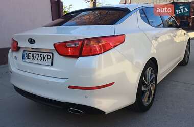 Седан Kia K5 2014 в 