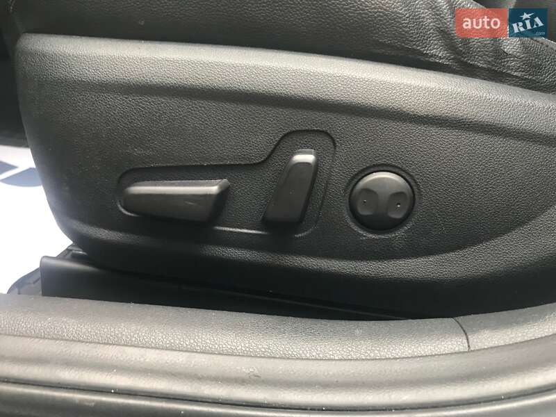 Седан Kia K5 2017 в Києві