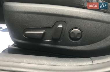 Седан Kia K5 2017 в 