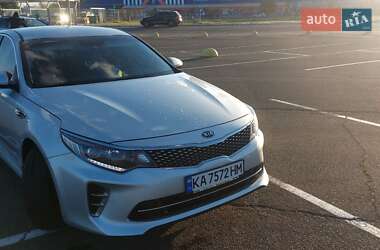 Седан Kia K5 2016 в 