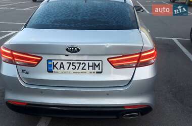 Седан Kia K5 2016 в 