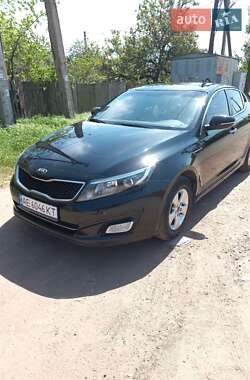 Седан Kia K5 2015 в Кривом Роге