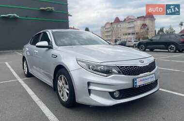 Седан Kia K5 2017 в Киеве