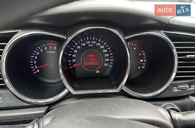 Седан Kia K5 2010 в 
