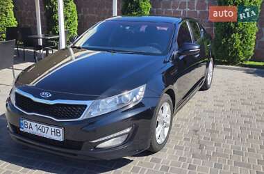 Седан Kia K5 2012 в 
