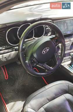 Седан Kia K5 2012 в 