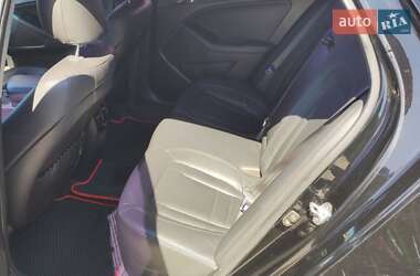 Седан Kia K5 2012 в 