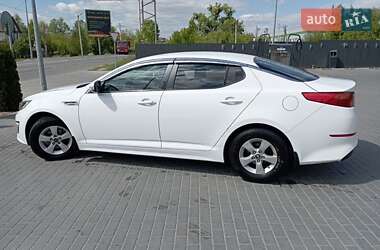Седан Kia K5 2015 в Белой Церкви