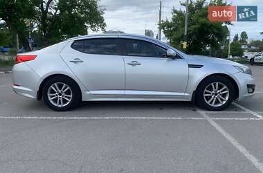 Седан Kia K5 2013 в 