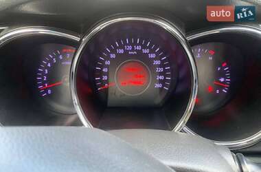 Седан Kia K5 2013 в 