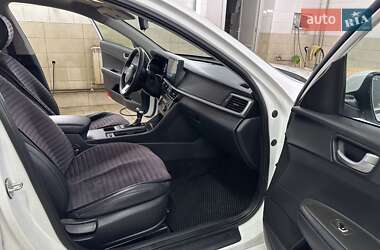 Седан Kia K5 2018 в 