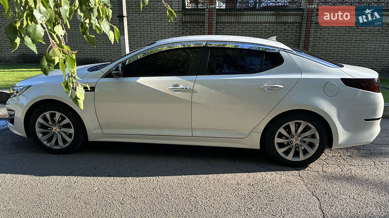 Седан Kia K5 2013 в Кременчуге