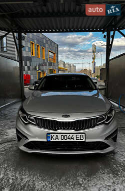 Седан Kia K5 2018 в 