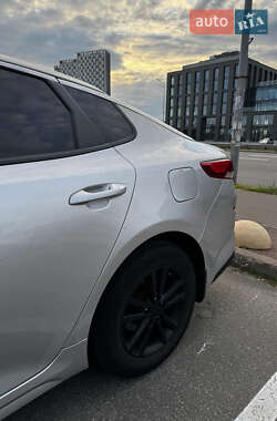 Седан Kia K5 2018 в 