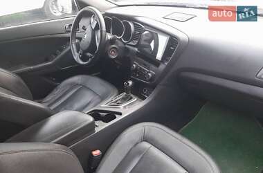 Седан Kia K5 2012 в 