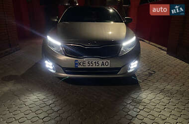 Седан Kia K5 2013 в 