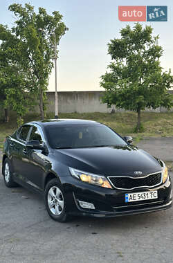 Седан Kia K5 2013 в 
