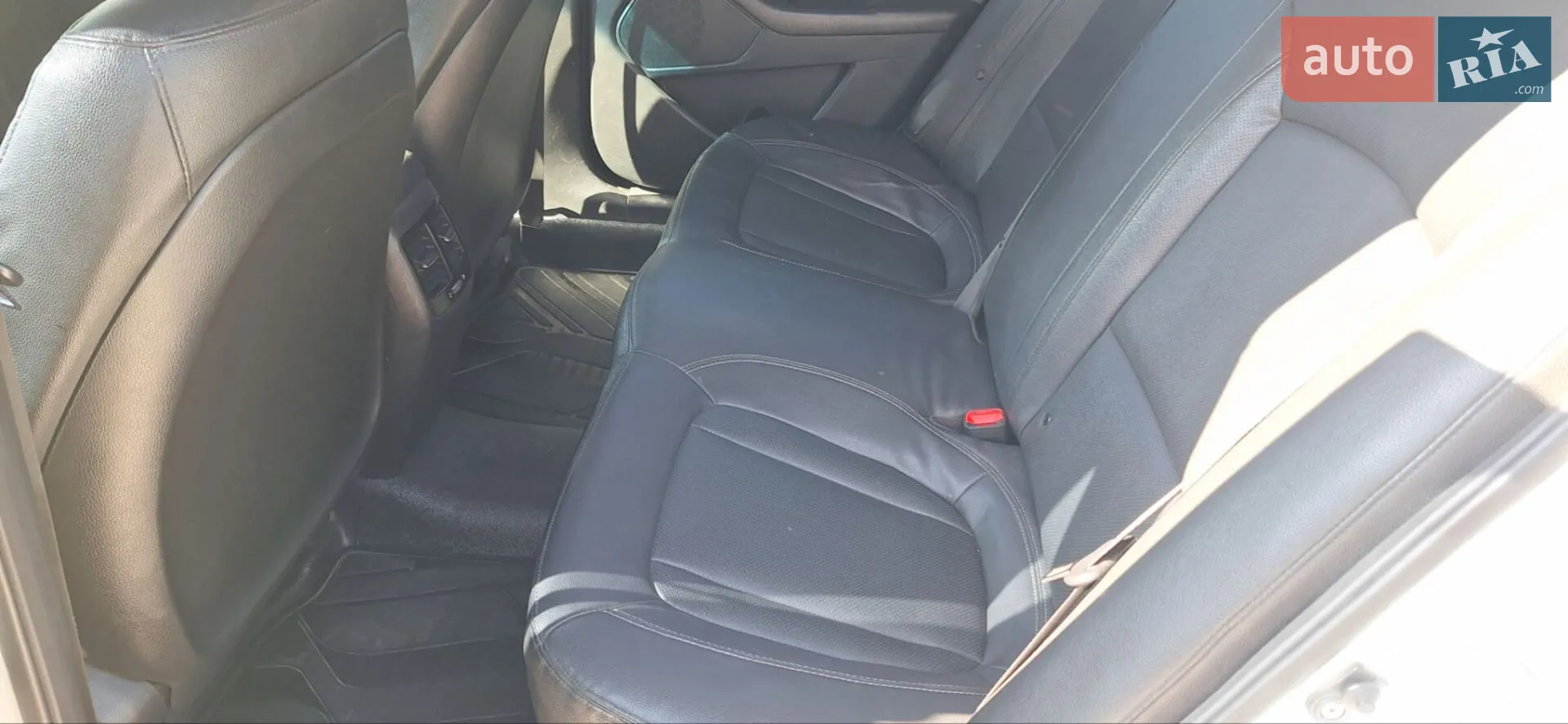 2015 Kia K5 - мініатюра 9