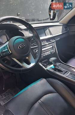Седан Kia K5 2018 в 
