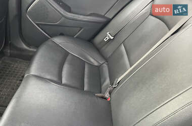 Седан Kia K5 2015 в 