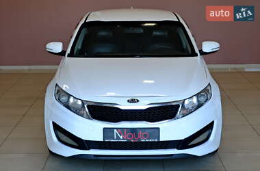 Седан Kia K5 2013 в 