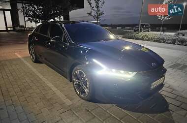 Седан Kia K5 2021 в 