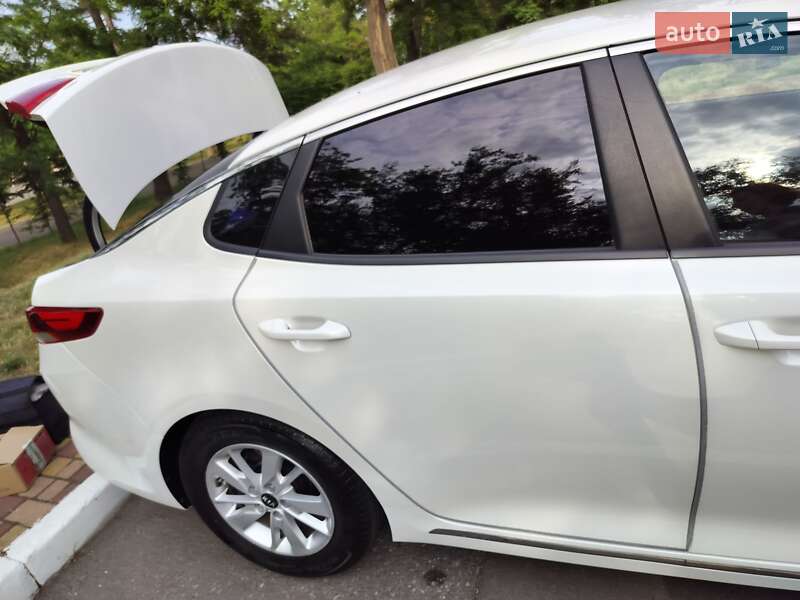 Седан Kia K5 2016 в Одессе
